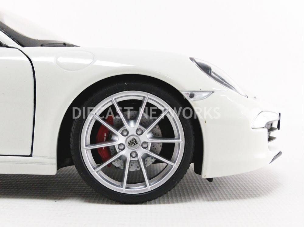 1/18 Porsche 911 Carrera S O897
