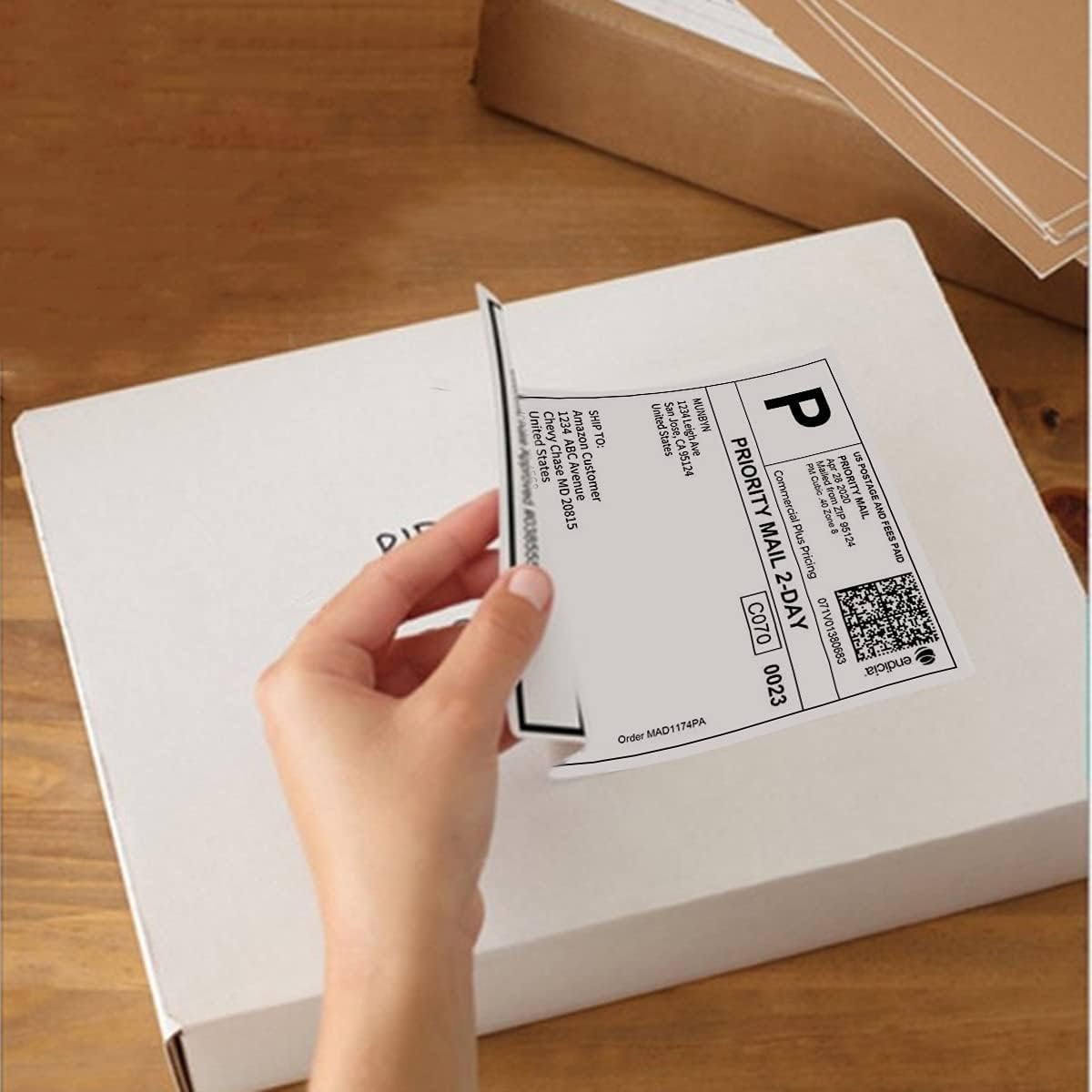 4 x 6 Direct Thermal Shipping Label, 450 Labels/Roll (4 Rolls, Pack of 2) V621