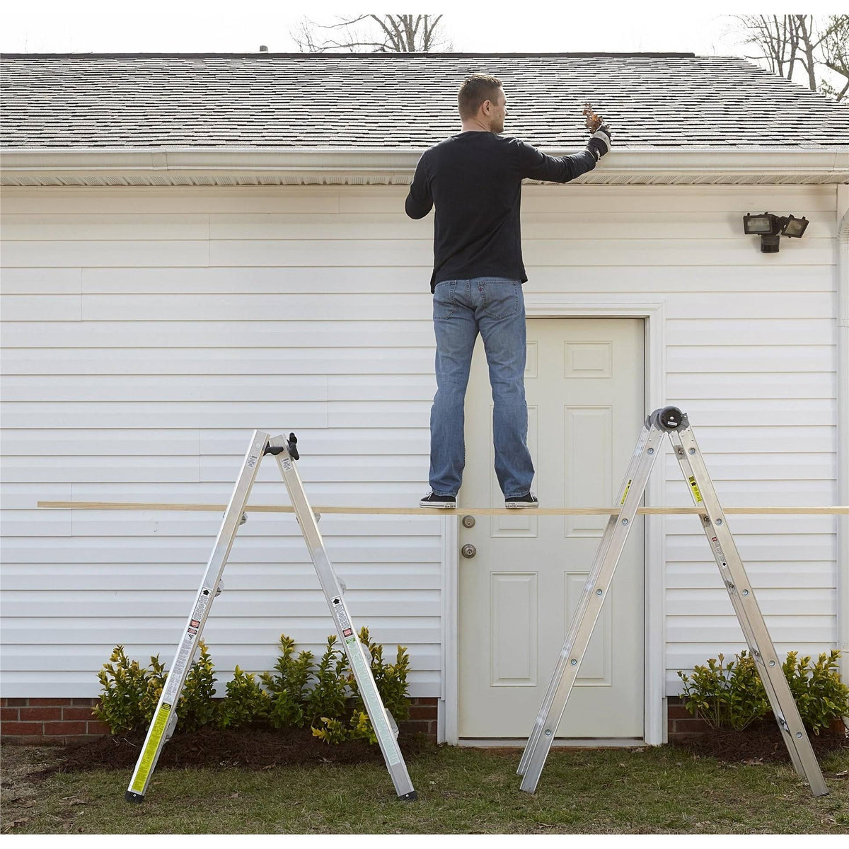 22' Max Reach Aluminum Telescoping Multi-Position Ladder P514