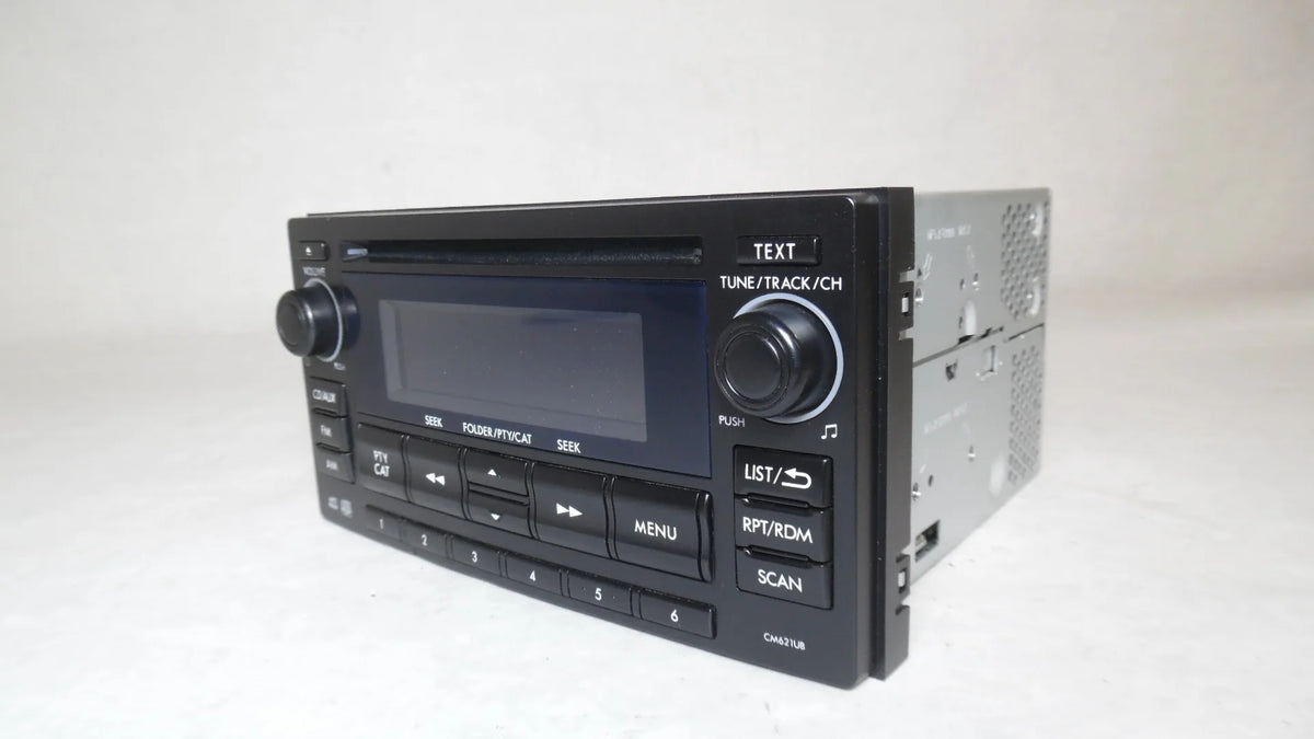 Pre-Owned Subaru Impreza CD MP3 Player Radio Receiver 2.0L OEM A61713